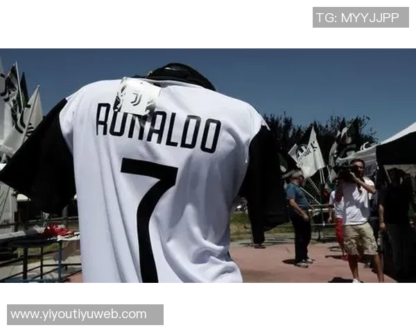 尤文图斯冬季转会期关注莱比锡中场施拉格合同即将到期